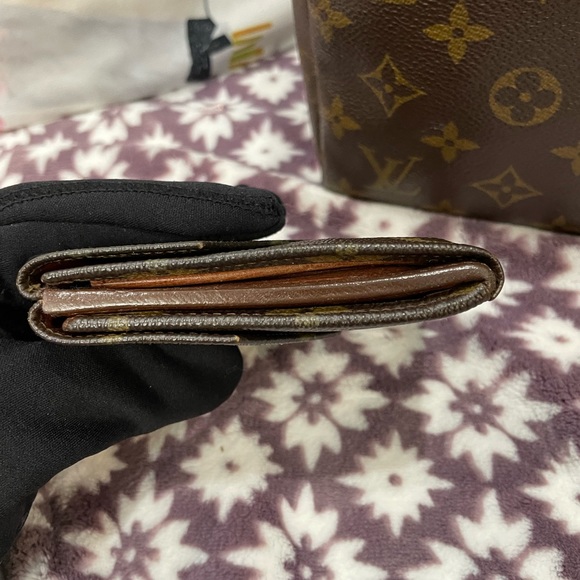 SOLD! Louis Vuitton Monogram Speedy 30 & Wallet! - Picture 13 of 15